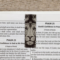 Magnetic Bookmark Set Strong and Courageous