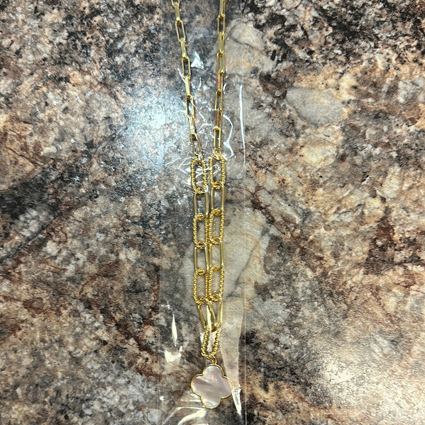 Clover chain necklace