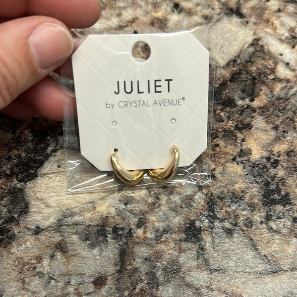 Gold open hoop