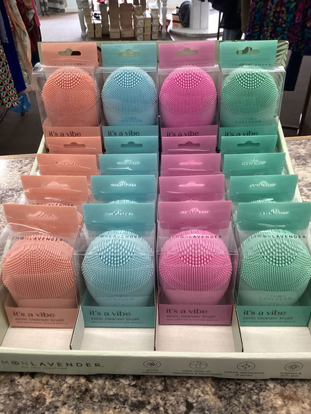 Lemon Lavender It’s a Vibe Cleanser Brush