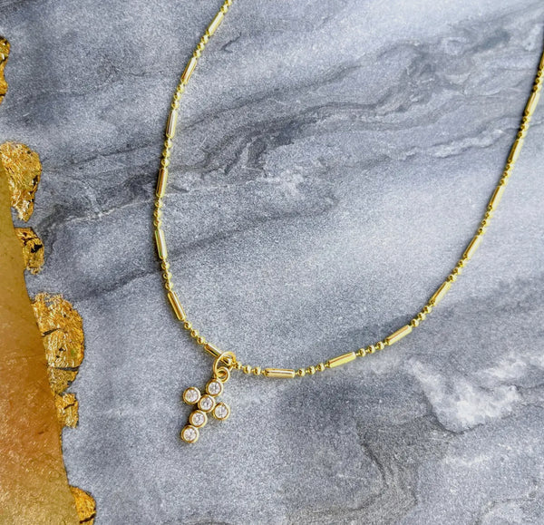 O’Lolly Cross Round Necklace