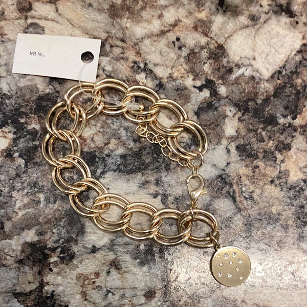 Gold chain bracelet